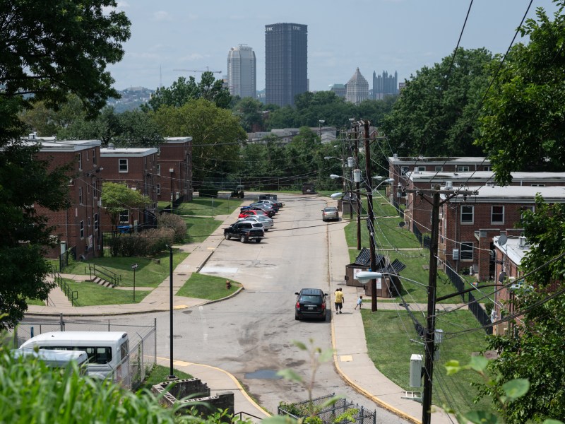 The Somers Drive section of Bedford Dwellings on Tuesday, July 25, 2023, in the Hill District. (Photo by Stephanie Strasburg/PublicSource)