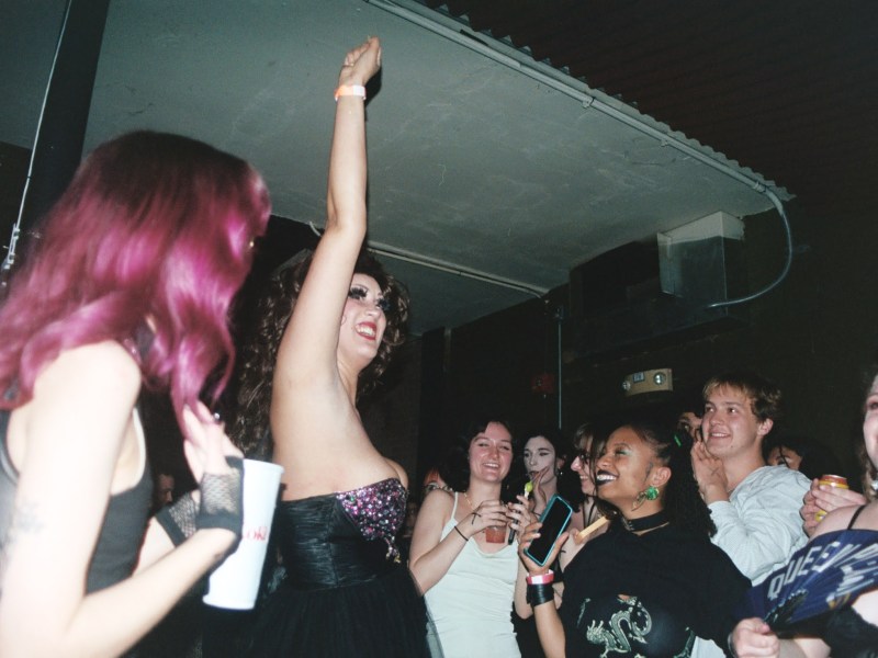 Andi Whorehol performs among the crowd at the Be Gay Do Prom drag concert in Millvalle on April 14, 2023. (Photo by Amaya Lobato Rivas/PublicSource)